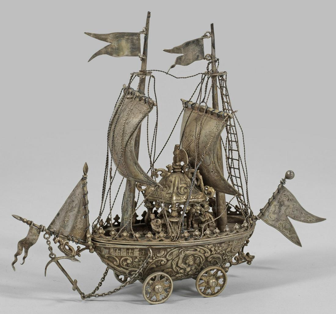 Historismus Segelschiff als Tafeldekoration (1 of 1)