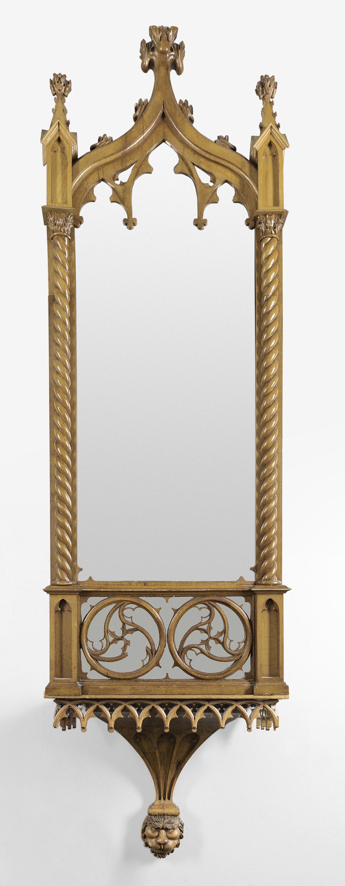 Großer Neogotischer Pfeilerspiegel mit Wandkonsole (1 of 1)