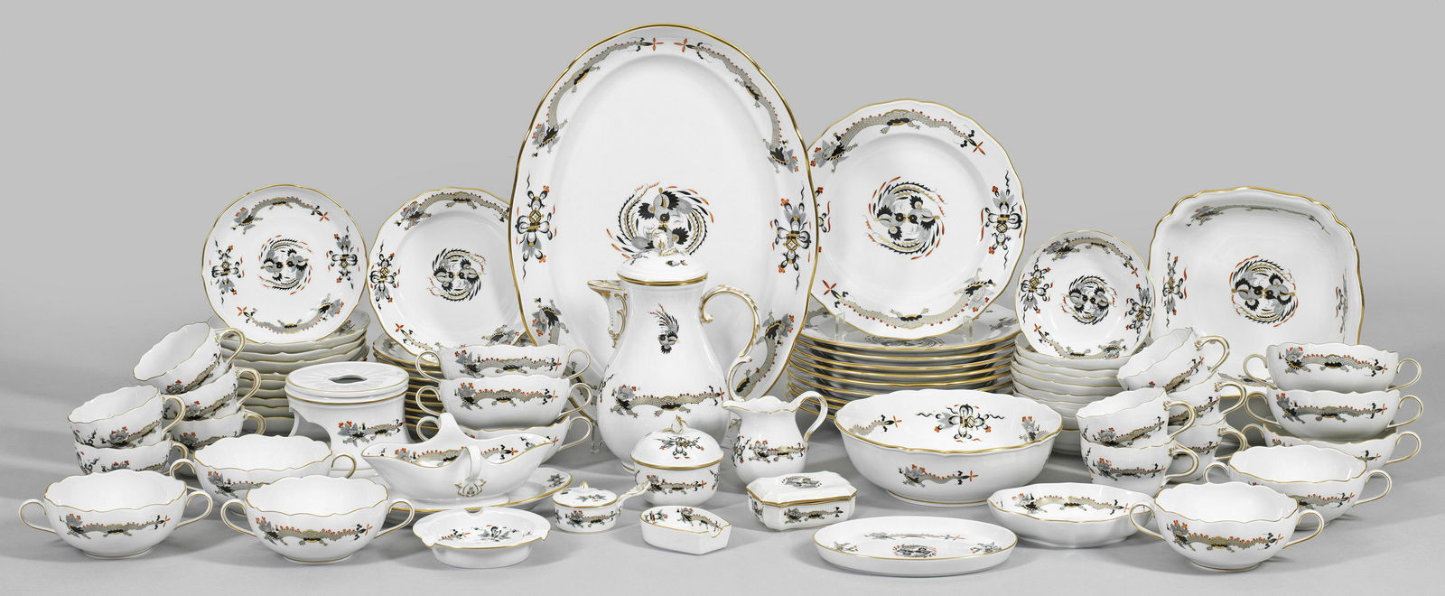 Kaffee- und Speiseservice mit Dekor "Reicher Drache" (1 of 1)