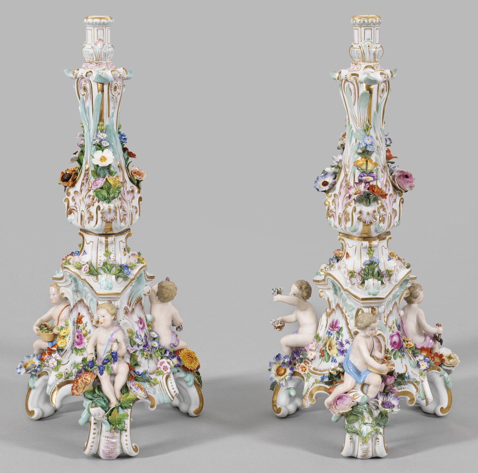 Paar opulente Figurenleuchter (1 of 1)