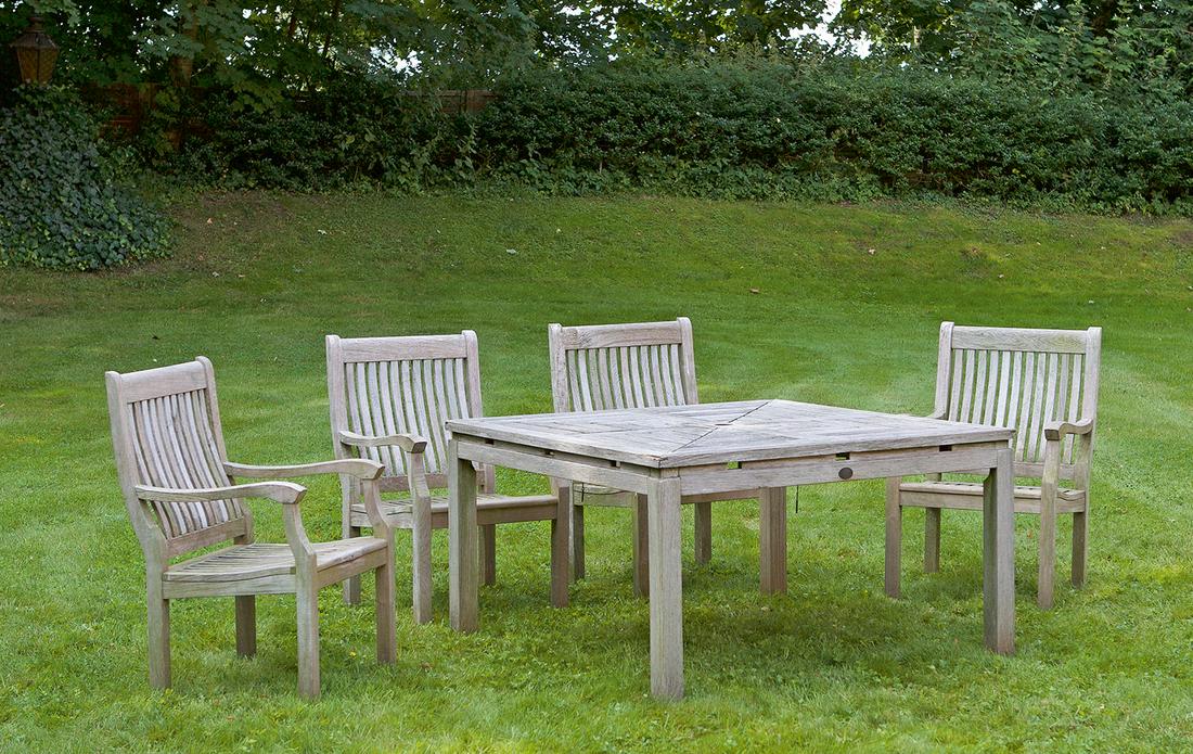 Garnitur Gartenmöbel (1 of 1)