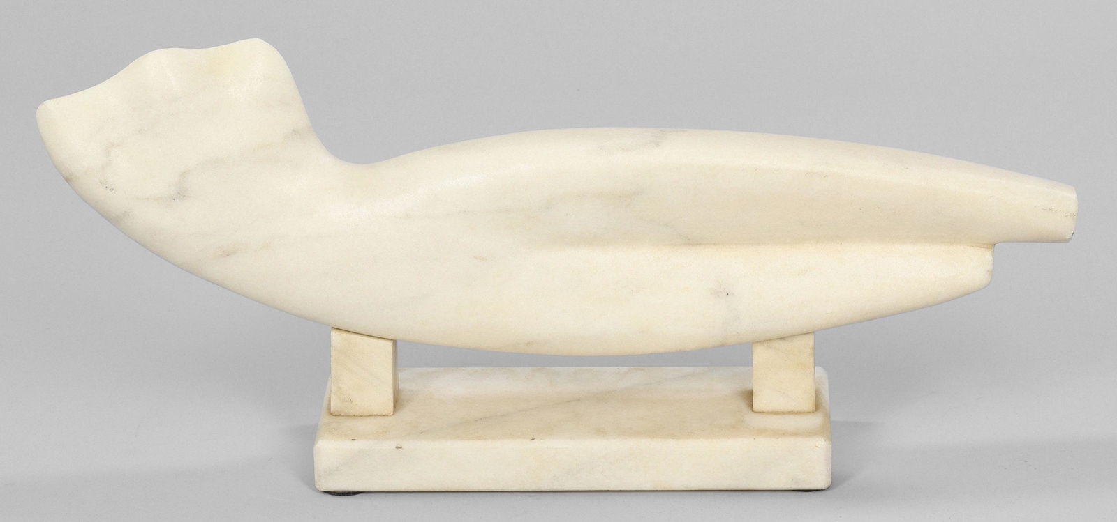 Alexander Archipenko: Alexander Archipenko (1887 Kiew - 1964 New York) nach "Torso in Space" (Torso im Raum). Originaltitel Weißer, leicht patinierter Marmor. Künstler-Bez. mit Dat. 1937. Posthume, zeitgenös