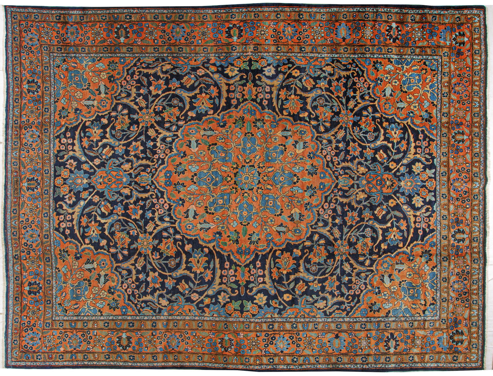 Großer alter signierter Täbris-Teppich (1 of 1)