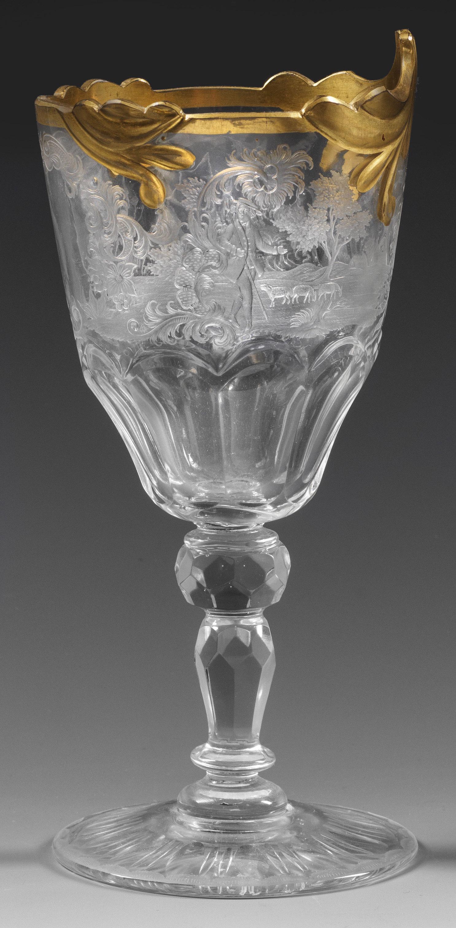 Musealer schlesischer Rokoko-Pokal in Schiffchenform (1 of 1)