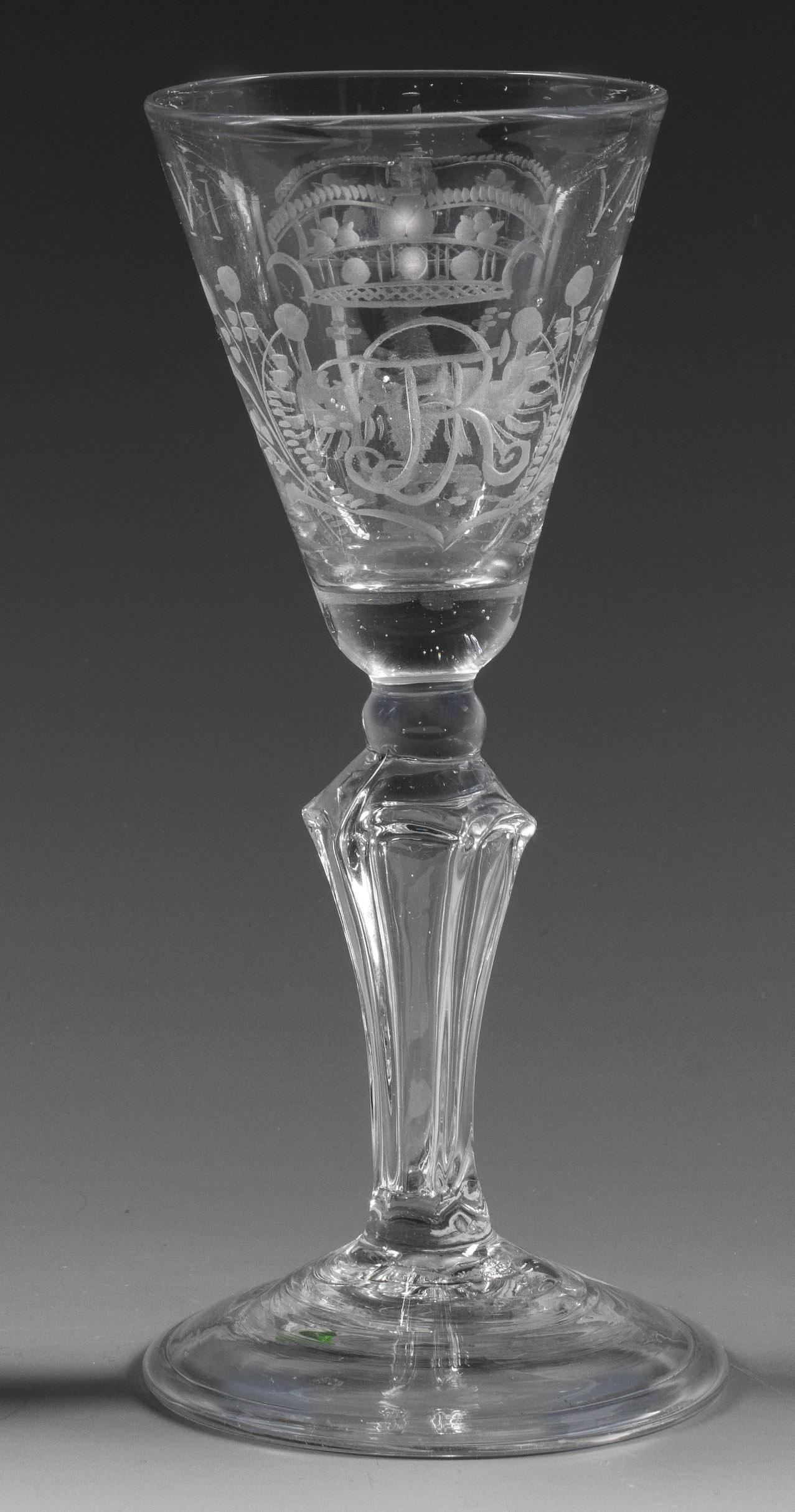 Kleiner Pokal mit Monogramm KÃ¶nig Friedrich II. von PreuÃŸen (1 of 1)