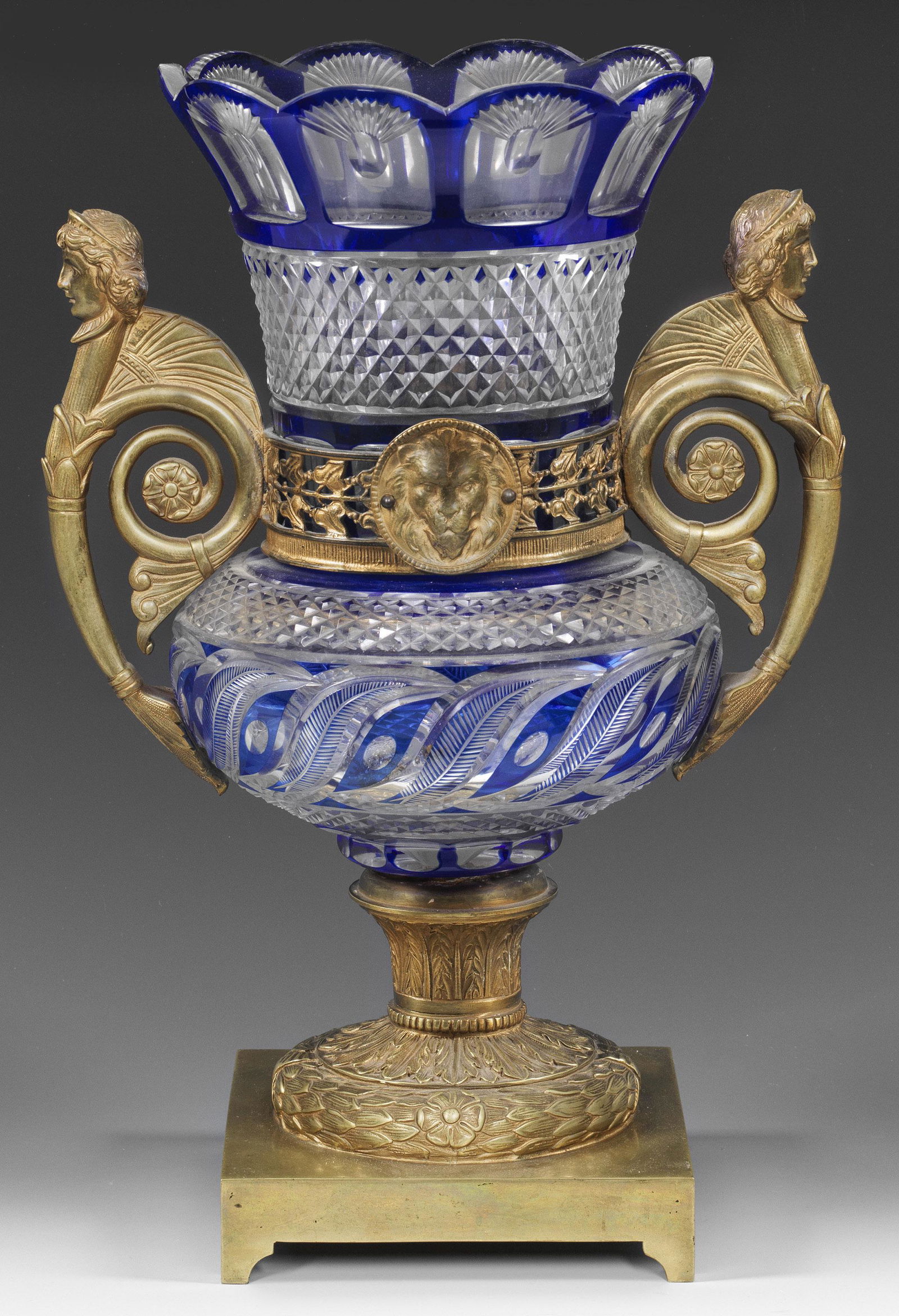 GroÃŸe russische Kratervase (1 of 1)