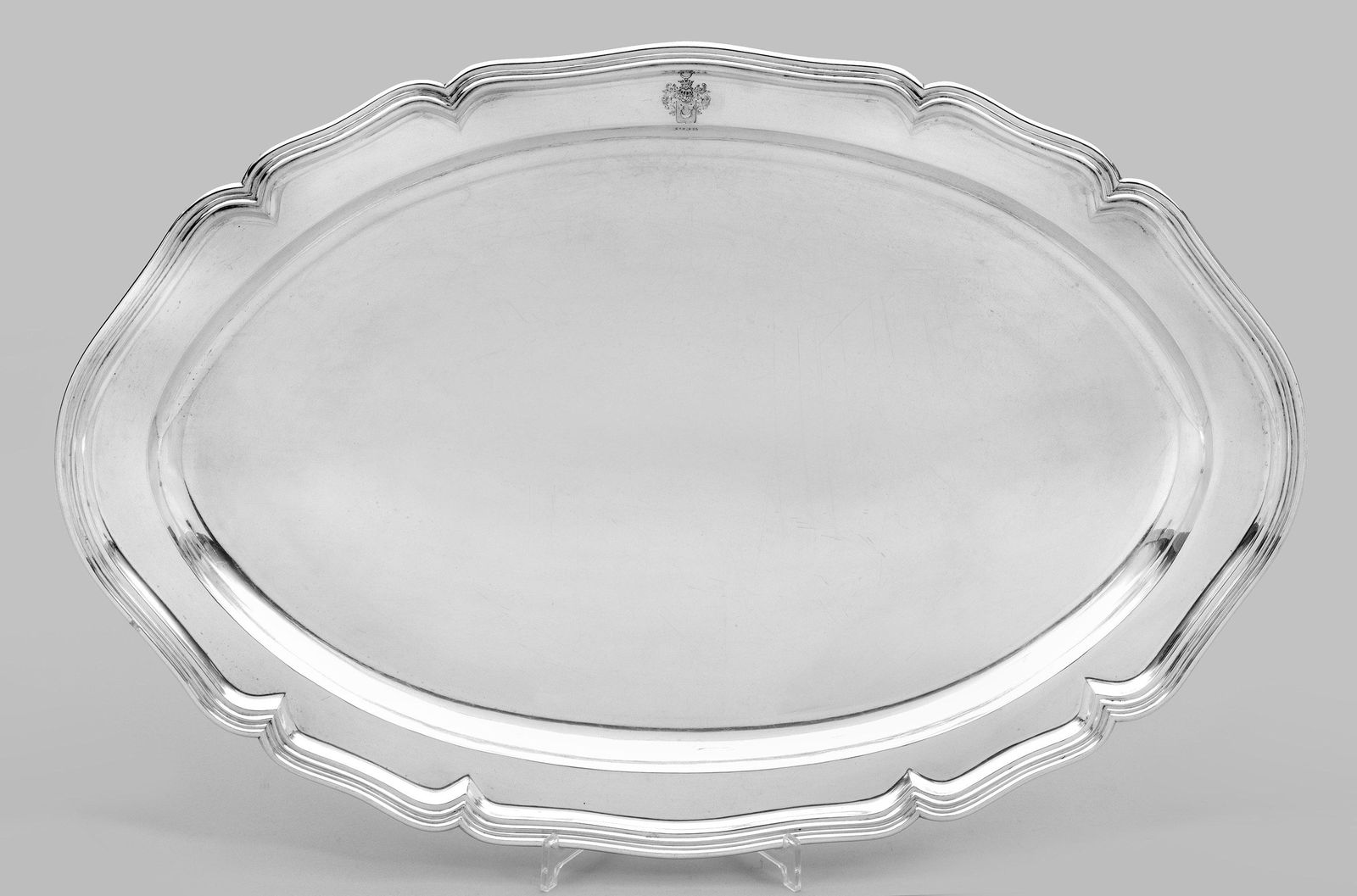 GroÃŸe Anbietplatte aus adeligem Besitz (1 of 1)