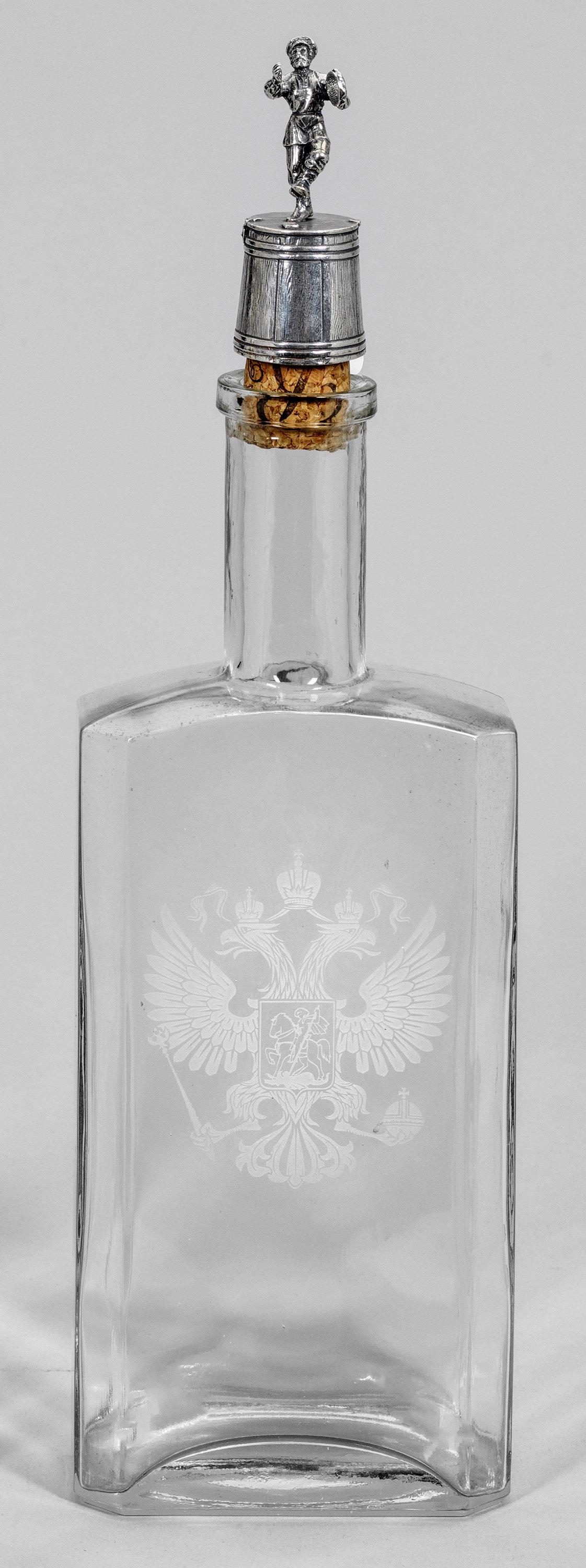 Wodkaflasche mit kleinem Sturzbecher (1 of 1)