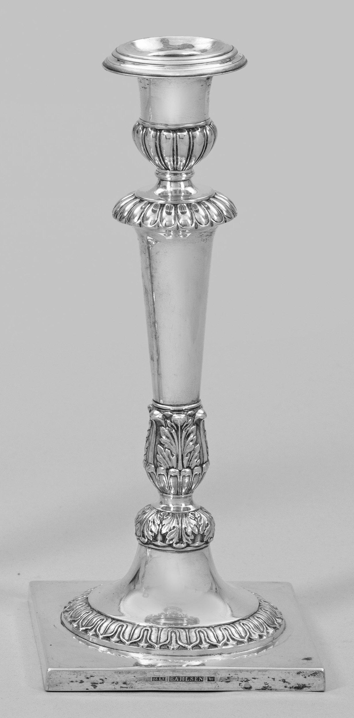 Empire-Tafelleuchter (1 of 1)