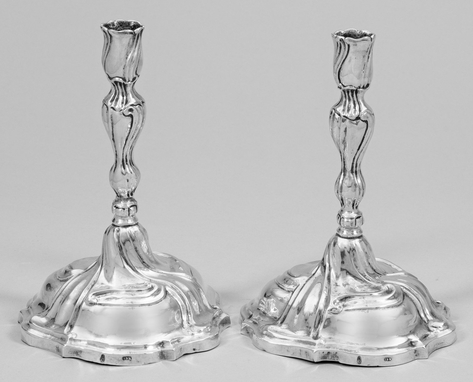 Paar Rokoko-Tafelleuchter (1 of 1)