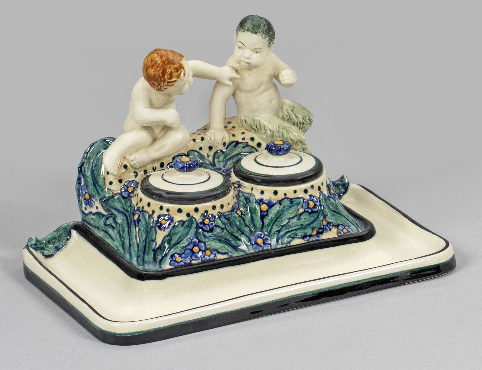 Karlsruhe-Schreibzeug mit Putto und Faunknabe (1 of 1)