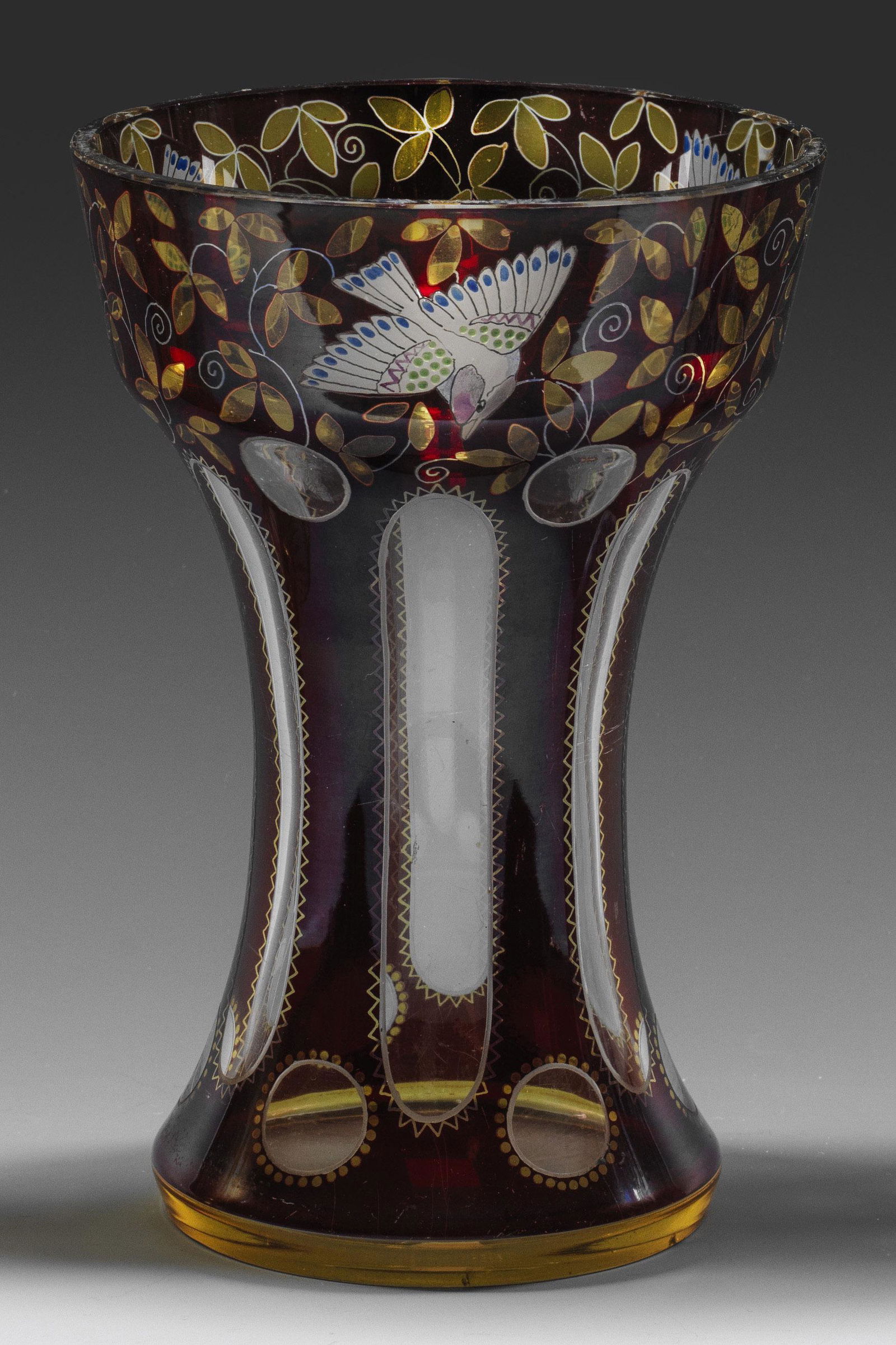 Pokalvase mit Vogeldekor (1 of 1)