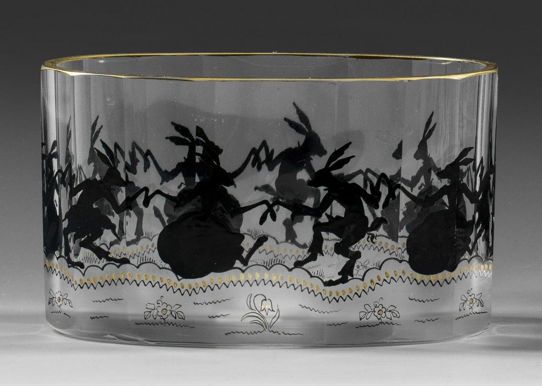 Ovale Zierschale mit Hasenreigen von Adolf Beckert (1 of 1)