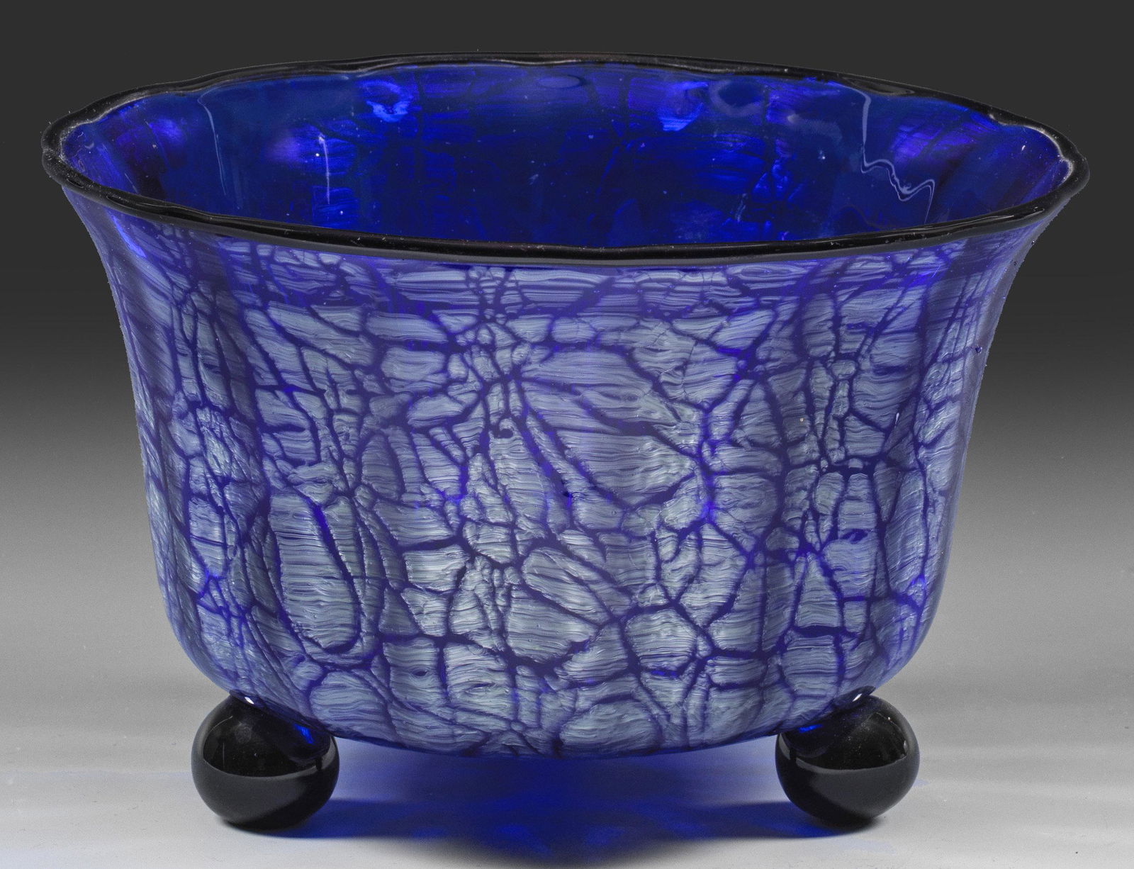 KugelfuÃŸschale von Loetz (1 of 1)