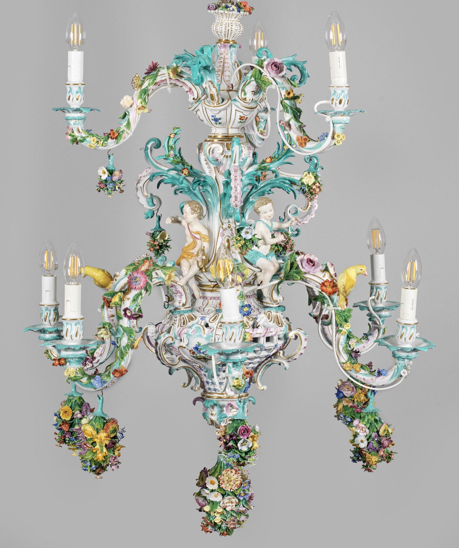 PrÃ¤chtiger Porzellan-DeckenlÃ¼ster mit Blumendekor (1 of 1)