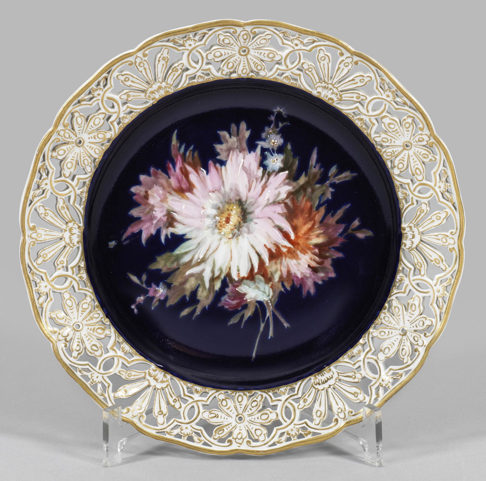 PrÃ¤chtiger Zierteller mit Asterndekor (1 of 1)