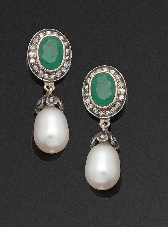 Paar klassische russische Smaragd-Perlohrringe (1 of 1)
