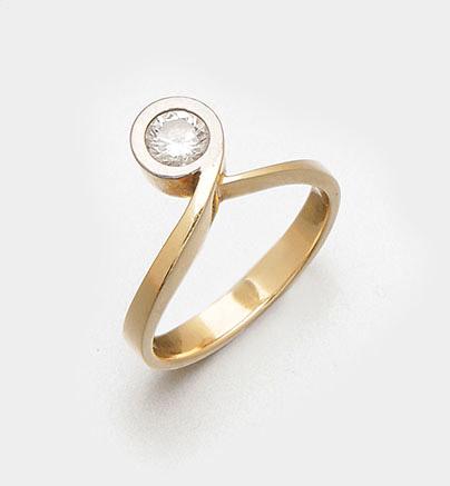 Moderner BrillantsolitÃ¤r-Ring (1 of 1)