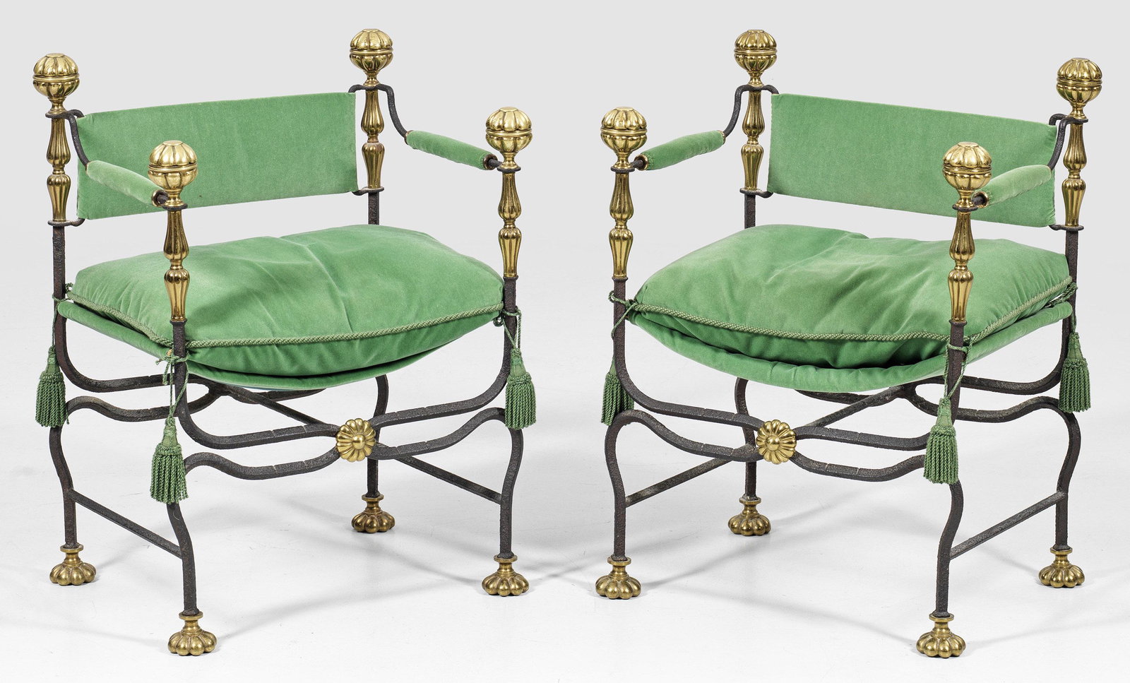 Paar Armlehnsessel (1 of 1)