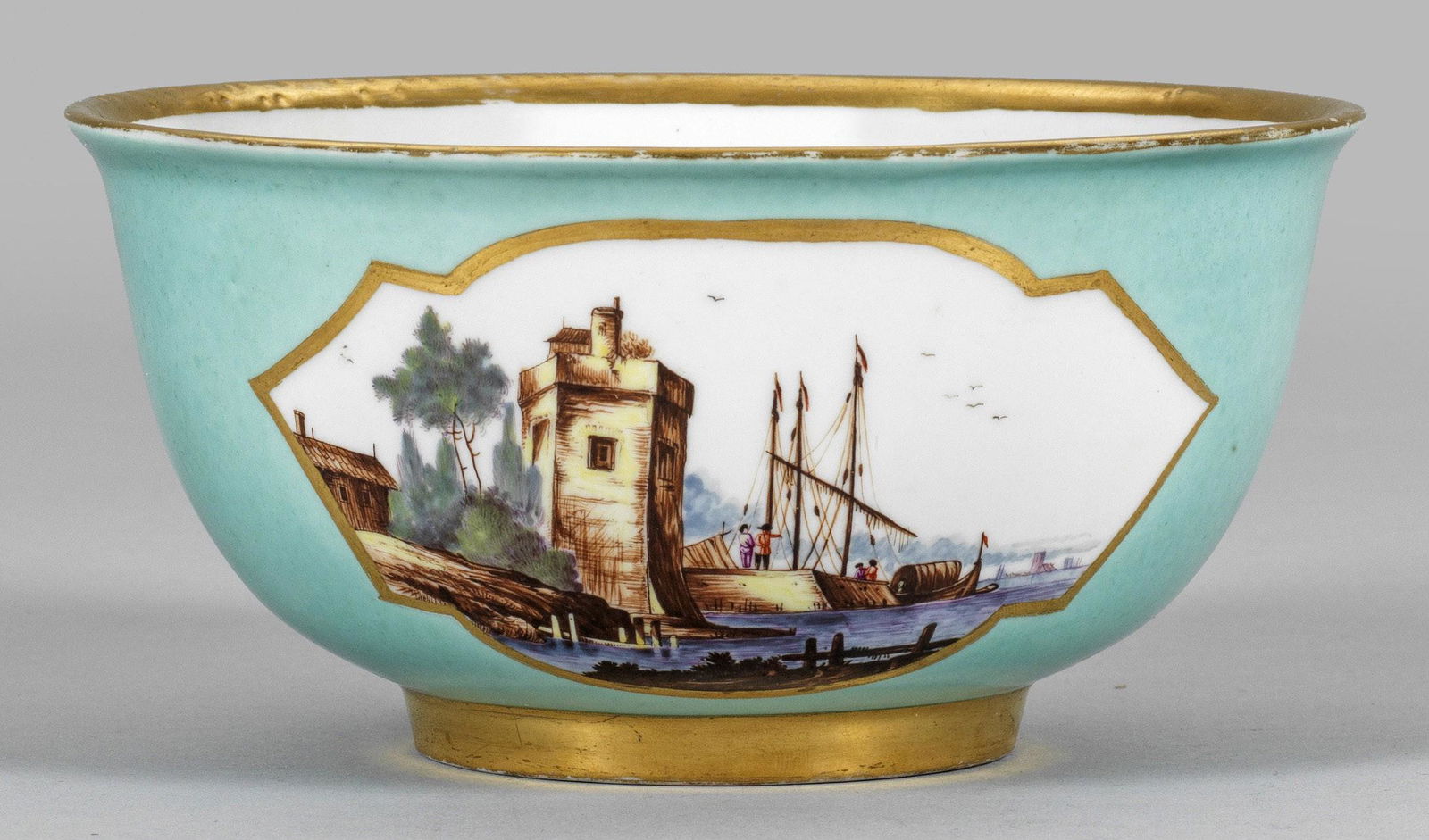 Zierkumme mit TÃ¼rkisfond und Kauffahrteiszenen (1 of 1)