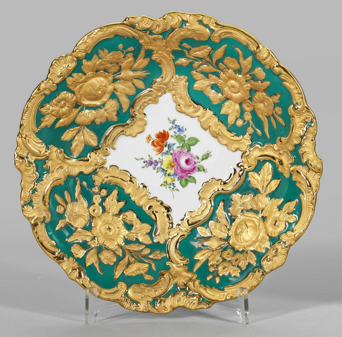 Prunkschale mit floralem Dekor (1 of 1)