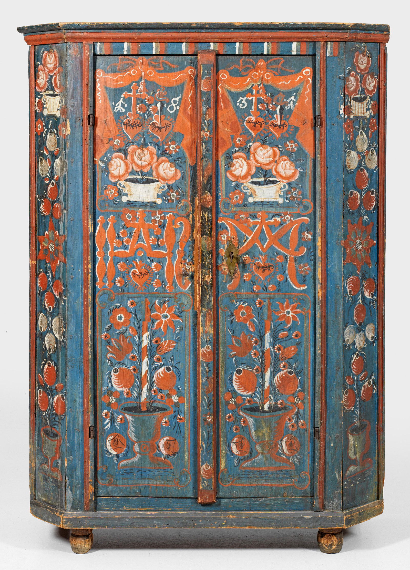 Bauernschrank (1 of 1)