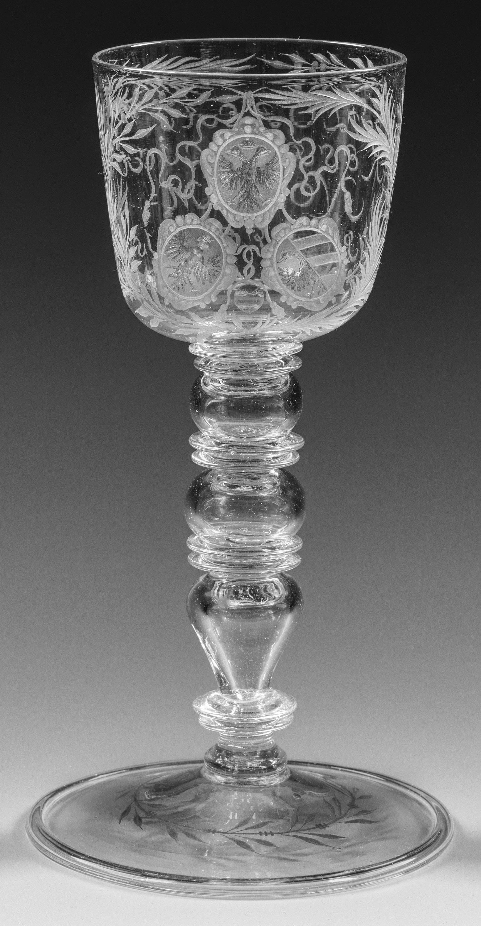 Bedeutender Nürnberger Wappenpokal (1 of 2)