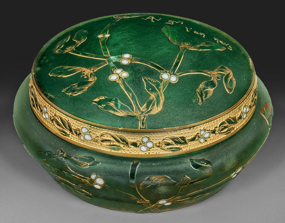 Zierdose mit Misteldekor und Neujahrswunsch (1 of 1)