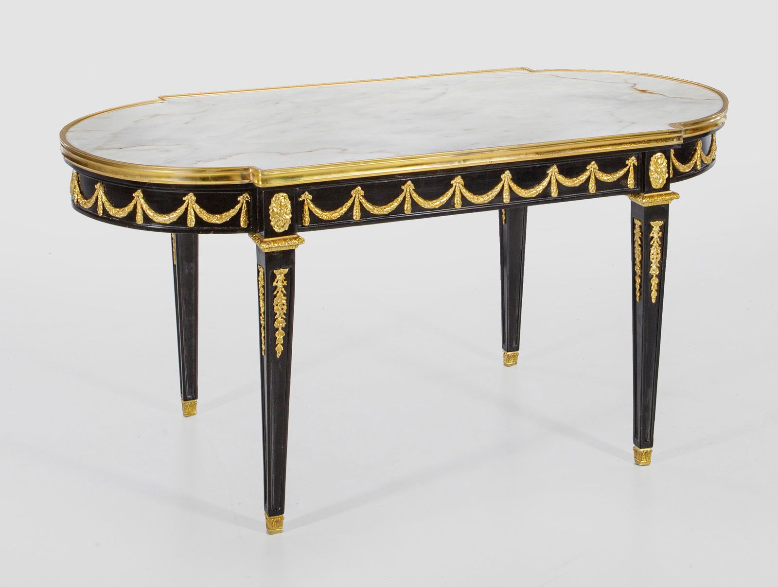 Napoleon III-Salontisch (1 of 1)