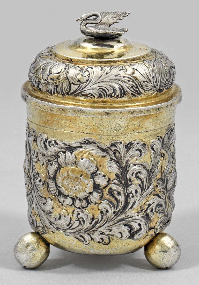 Barocker Kugelfuß-Deckelbecher (1 of 1)