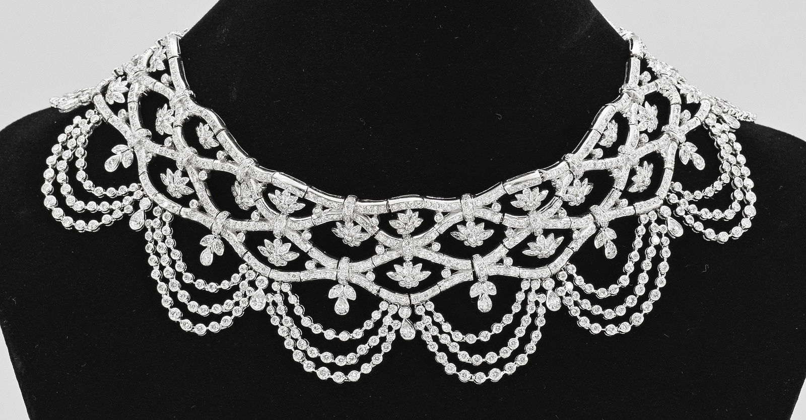 Prachtvolles Diamant-Collier "à la Reine" (1 of 1)