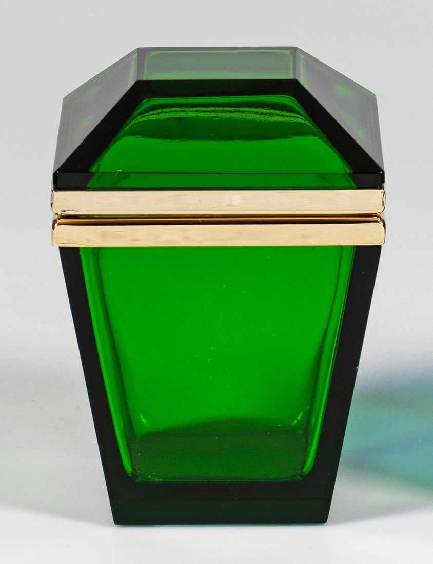 Art Déco-Zierdose in Diamantform (1 of 1)