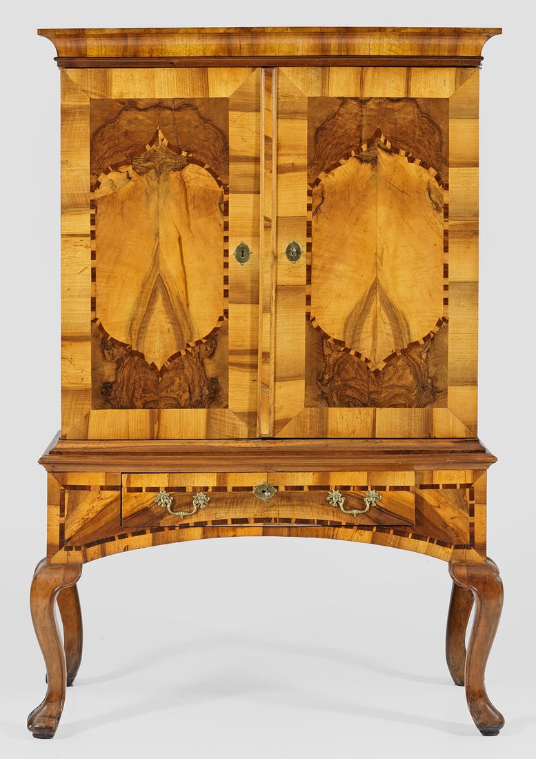 Barock-Aufsatzschrank (1 of 2)