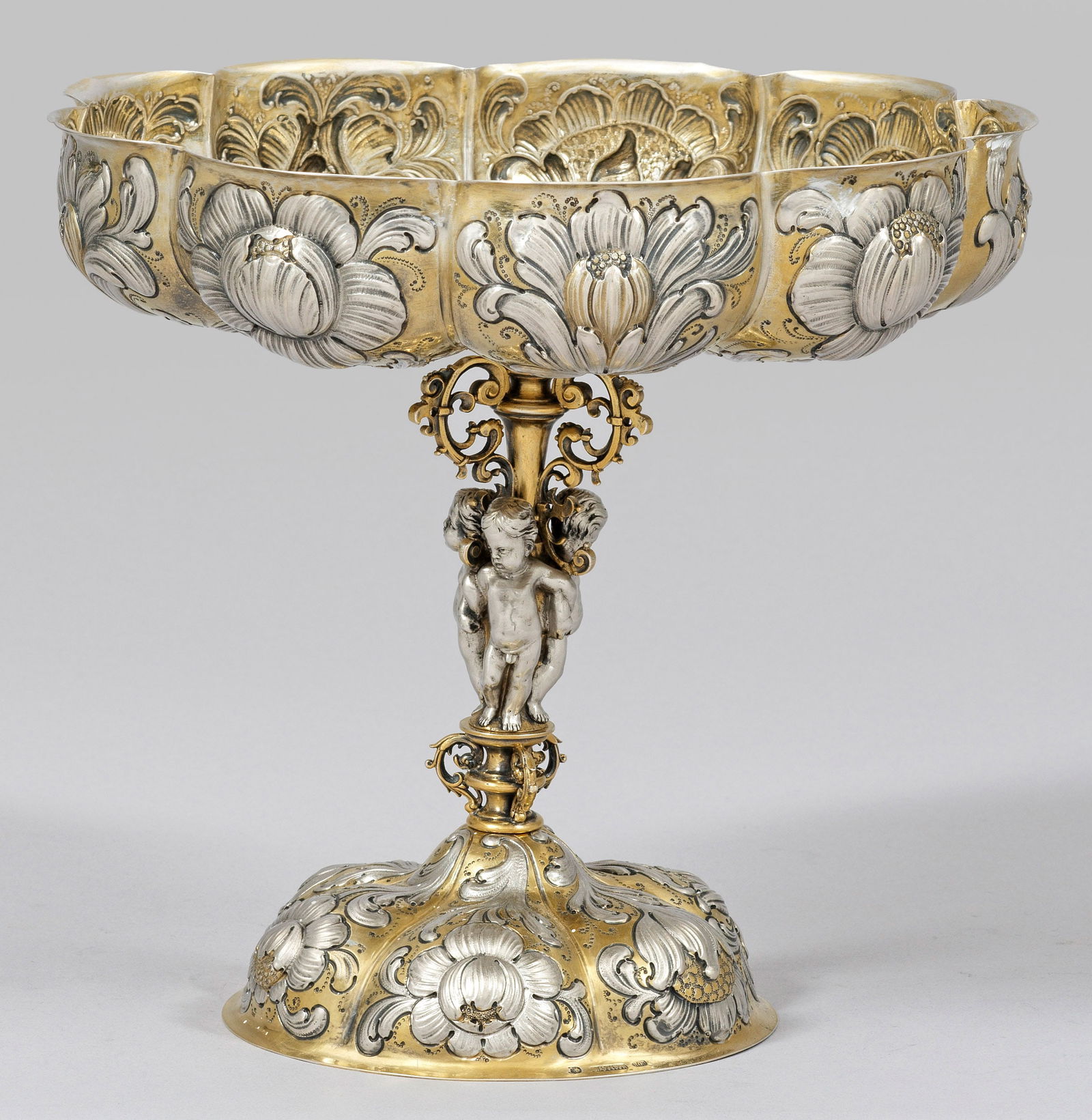 Dekorative Aufsatzschale im Barockstil (1 of 1)