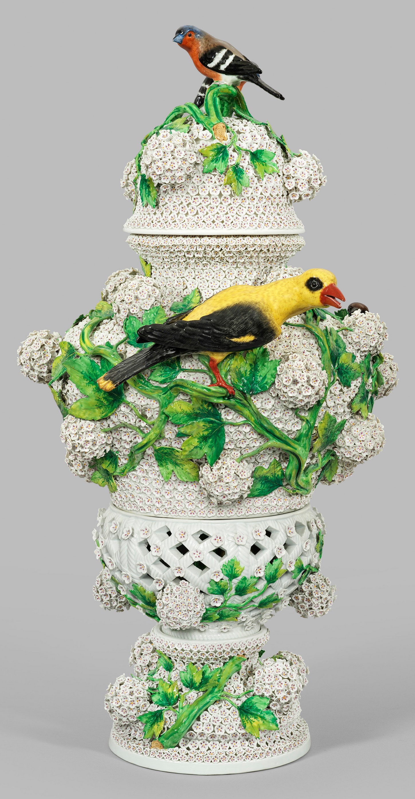 Große repräsentative Schneeballenvase von Meissen (1 of 2)