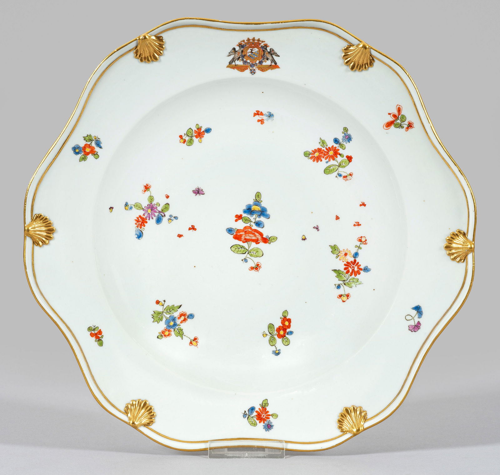 Große Meissen Anbietschale mit dem Wappen des Grafen von Podewils (1 of 1)