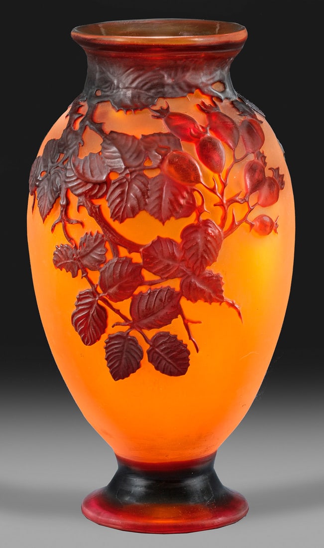 Seltene "Soufflé"-Vase mit "Églantier"-Dekor von Emile Gallé (1 of 1)