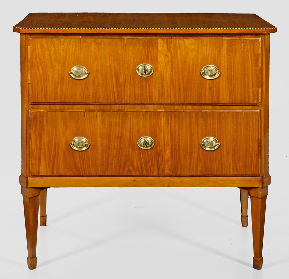 Biedermeier-Kommode (1 of 1)