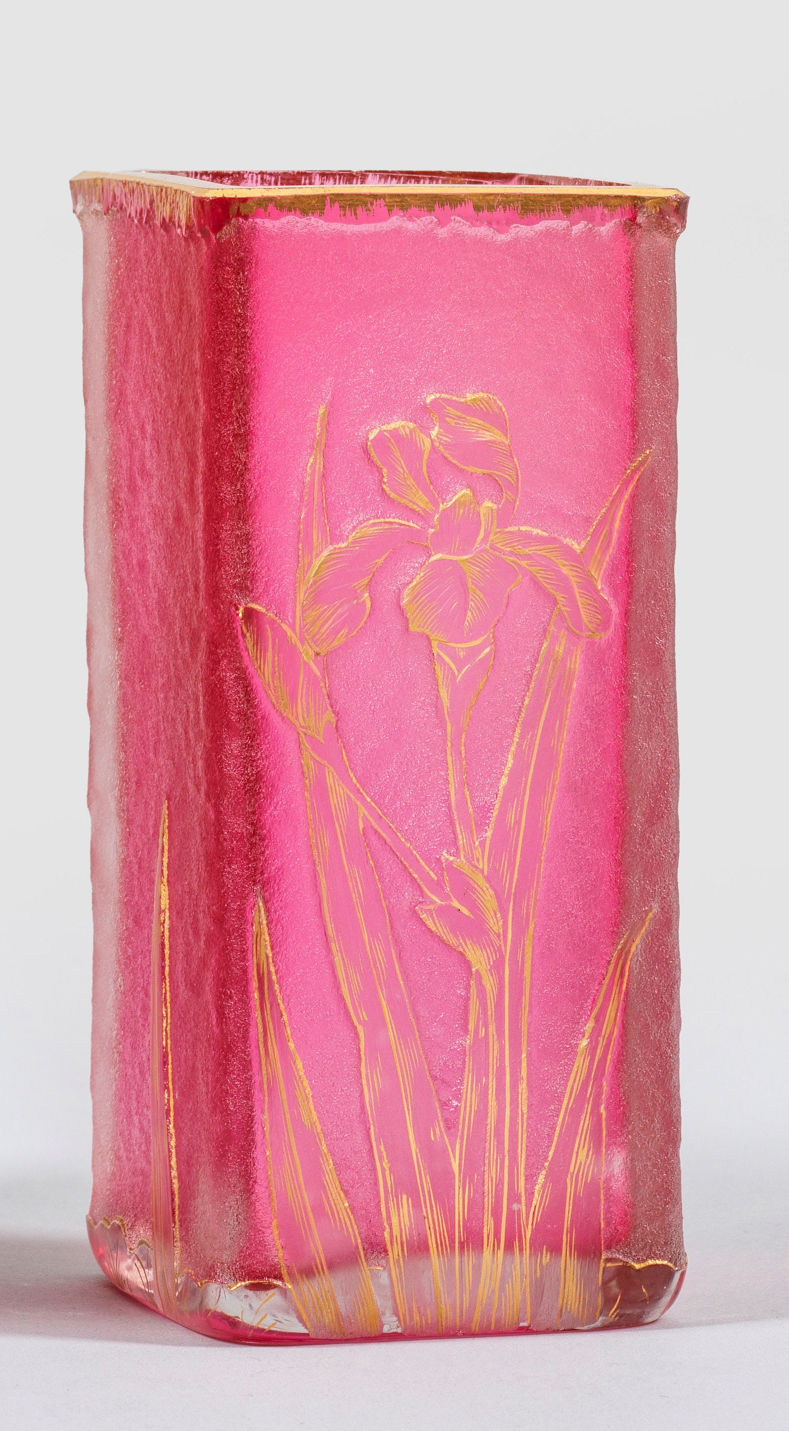 Jugendstil-Bechervase mit "Iris"-Dekor von Daum Frères (1 of 1)