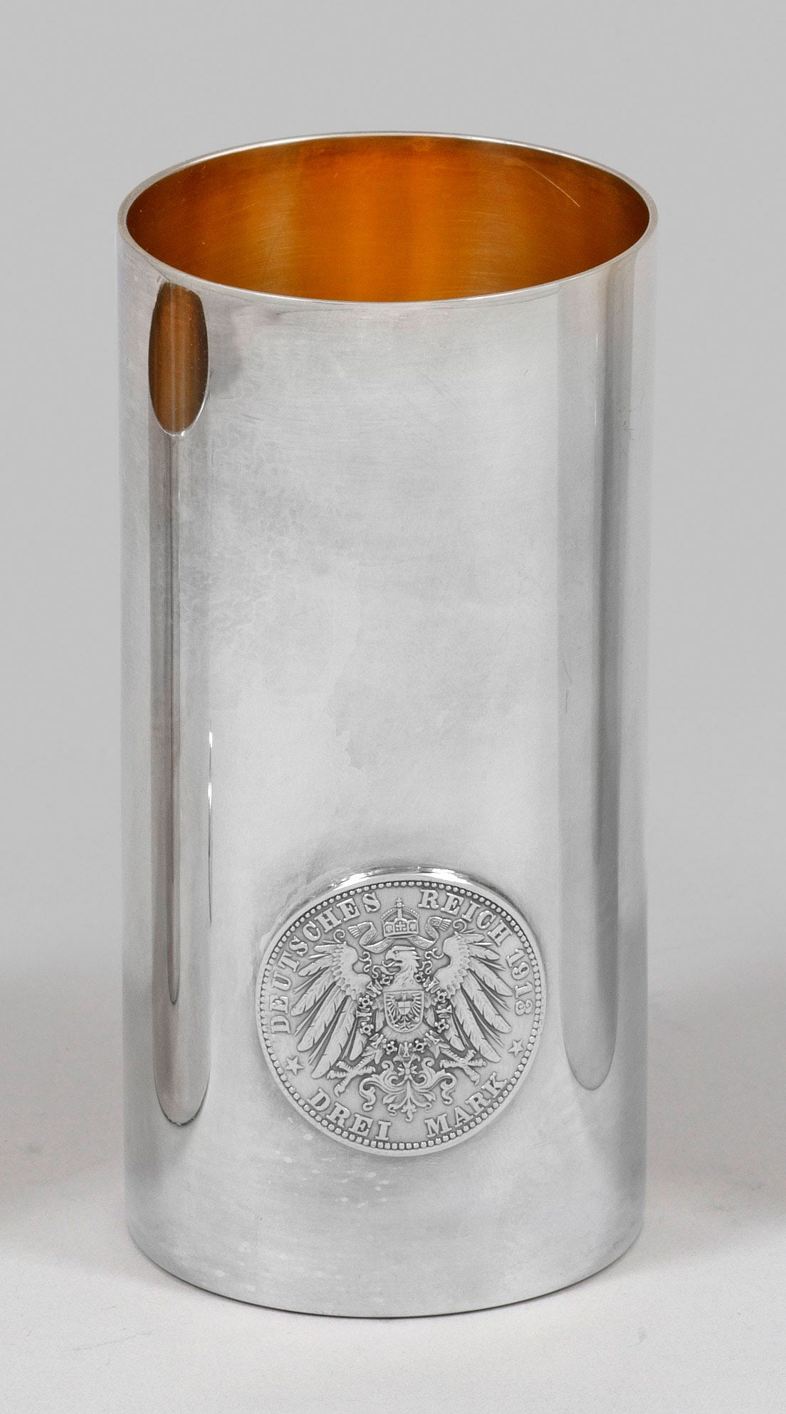 Bierbecher mit Münze (1 of 1)