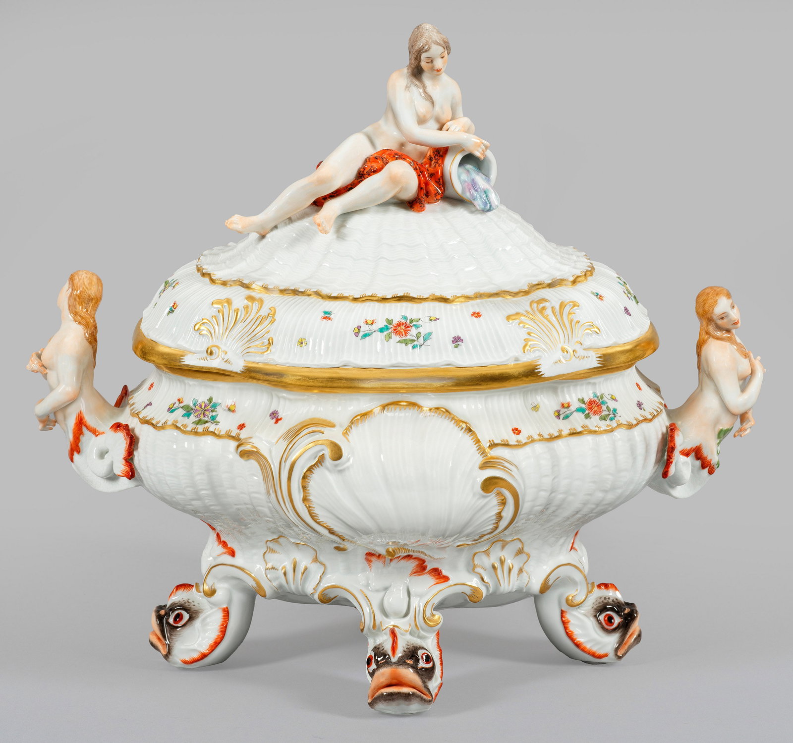 Prächtige Deckelterrine mit Schwanenservice-Dekor (1 of 1)