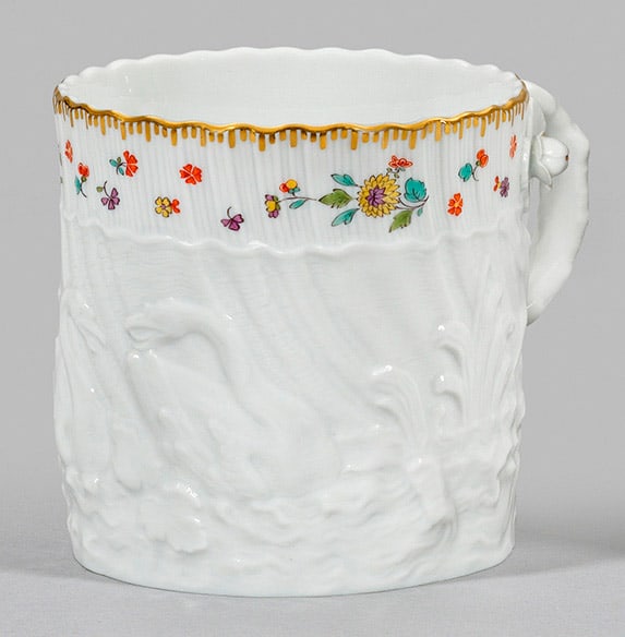 Kaffeebecher mit Schwanenservice-Dekor (1 of 1)