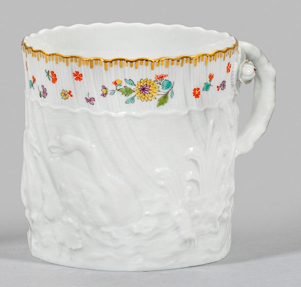 Kaffeebecher mit Schwanenservice-Dekor (1 of 1)