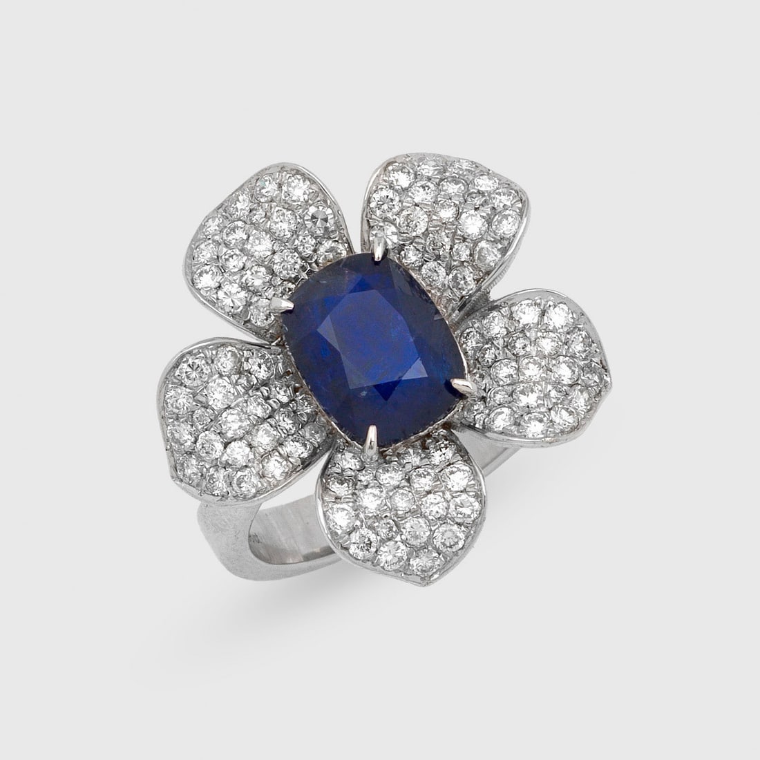 Eleganter Burma Saphir-Brillantring (1 of 1)