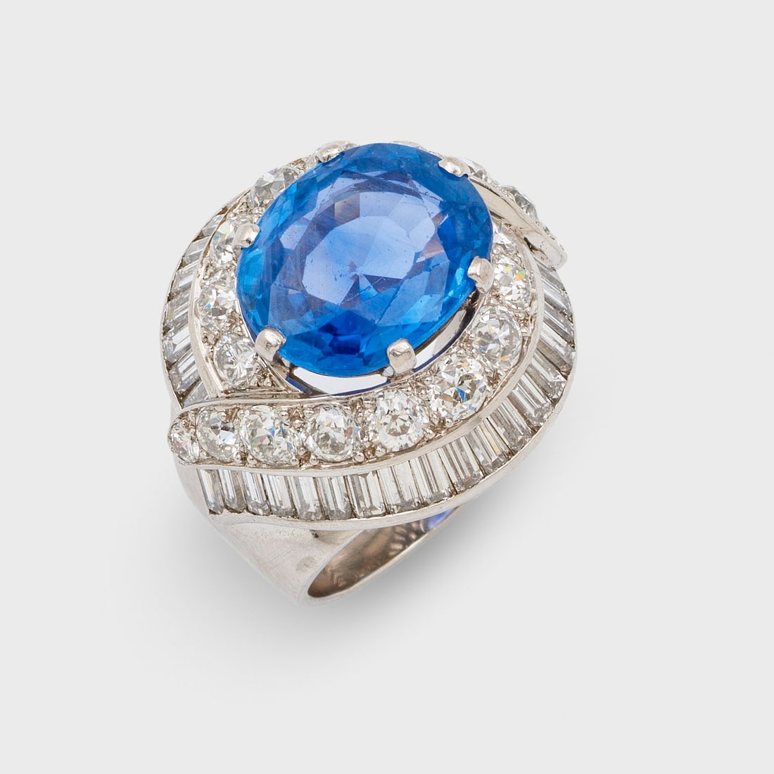 Glamouröser Diamantring mit Sri Lanka Saphir (1 of 1)