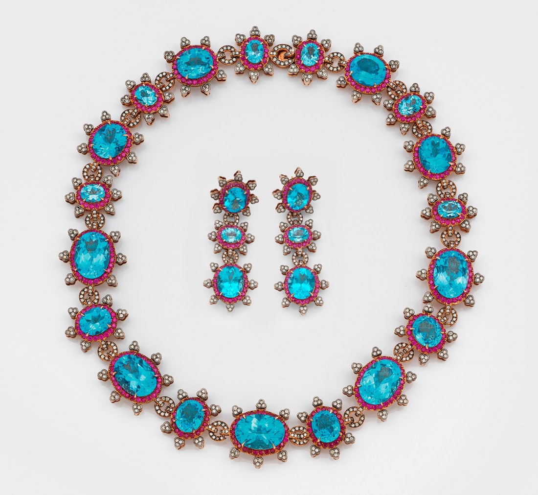 Prachtvolles Demi Parure mit Topasen, Rubinen und Brillanten (1 of 1)