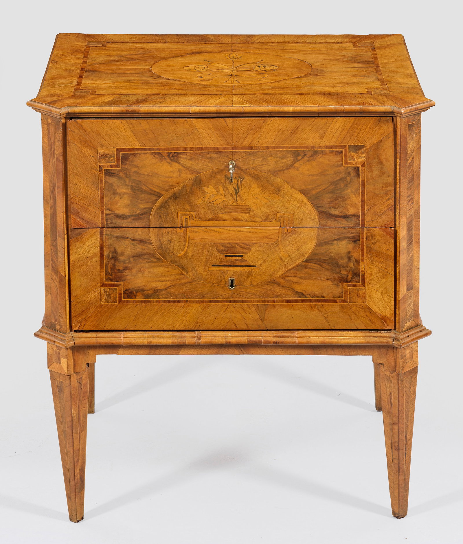 Kleine Louis XVI-Kommode (1 of 1)