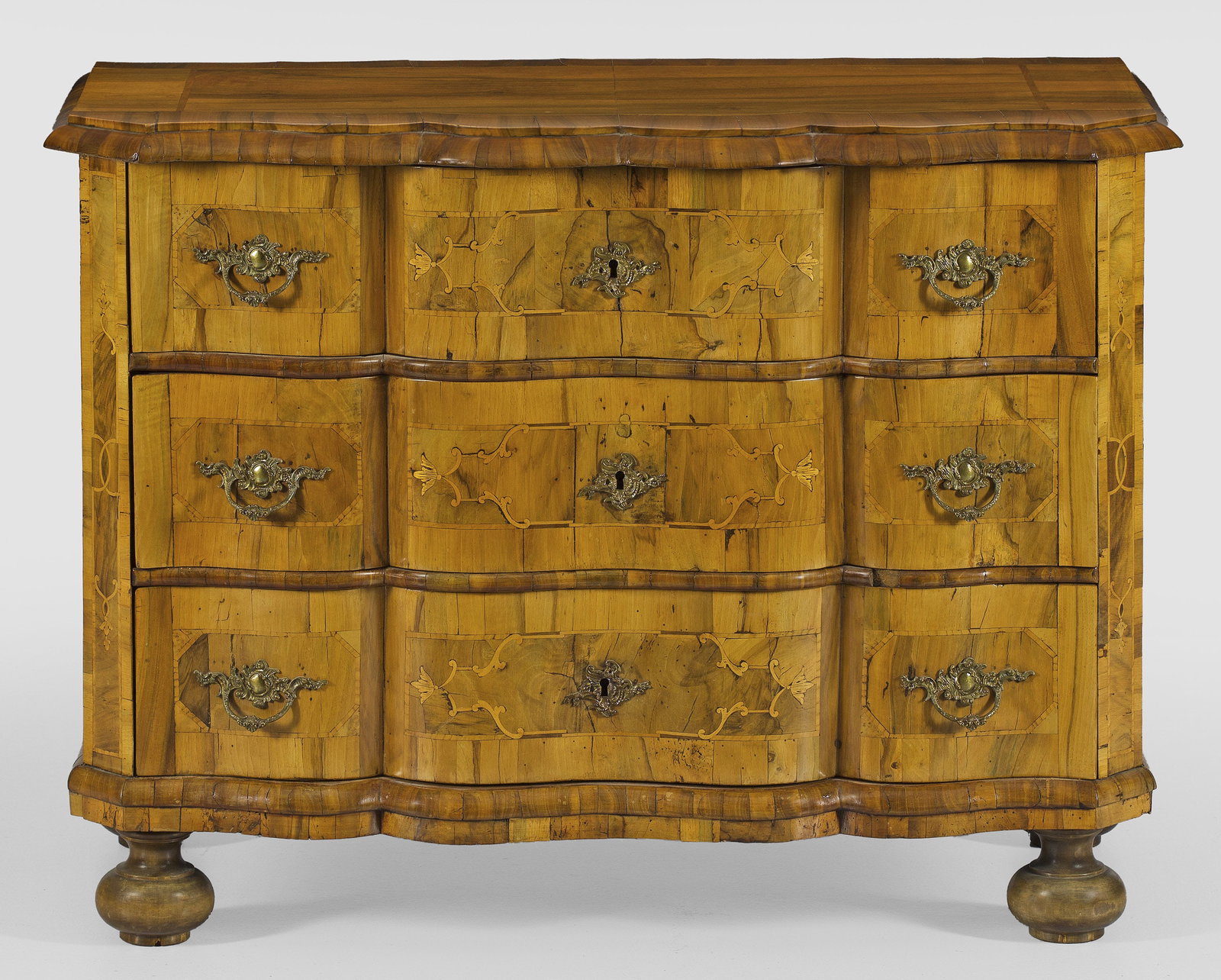 Kleine Barock-Kommode (1 of 1)