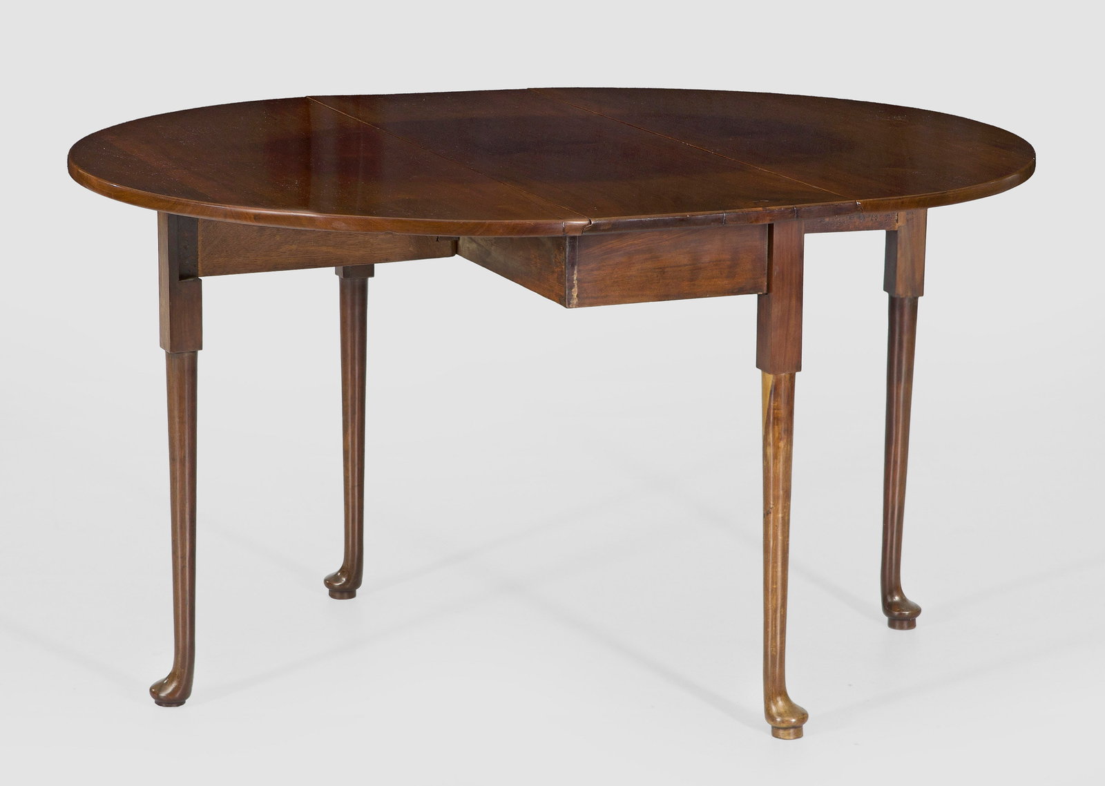 George II-Pembroketable (1 of 2)