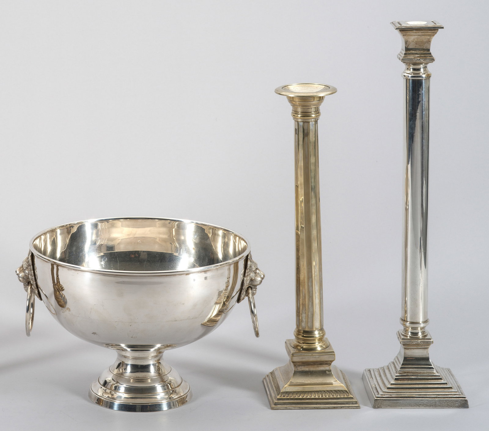 Champagnerkühler und zwei große Leuchter (1 of 1)